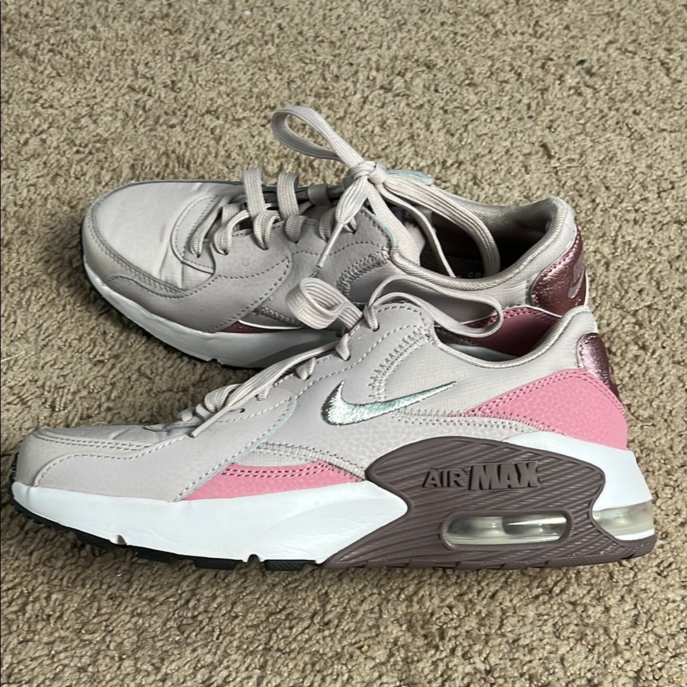 Nike Air Max Excee Women's Sneakers - Platinum Violet/Taupe Grey